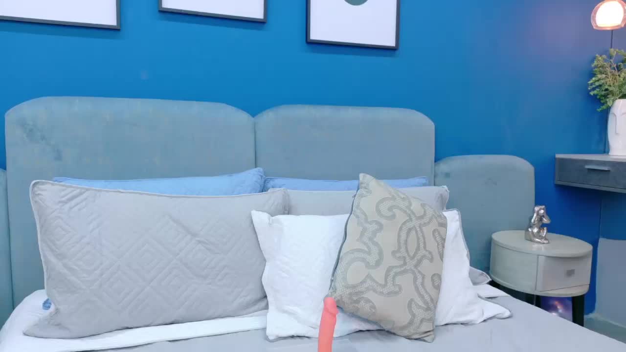 Liss-Bunny Cam Model Chat October 3, 2025