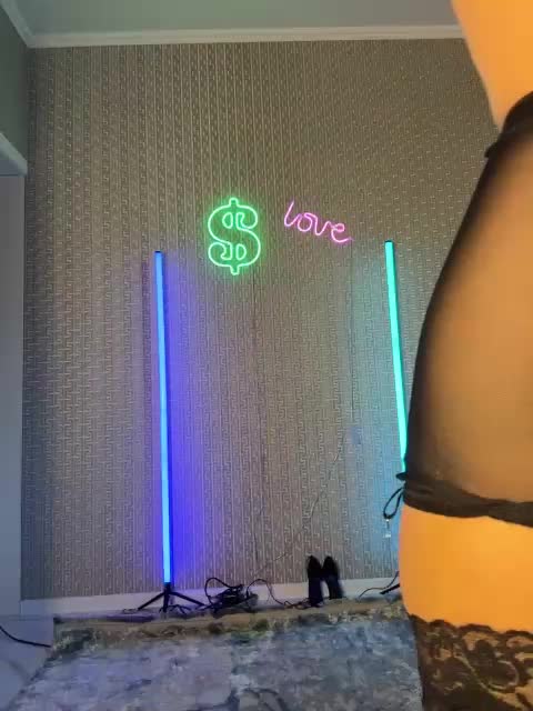 Adel9 Cam Model Chat October 3, 2025