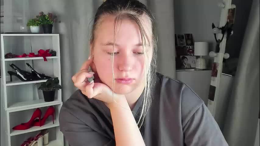 rebecca_____ Cam Model Chat October 3, 2025