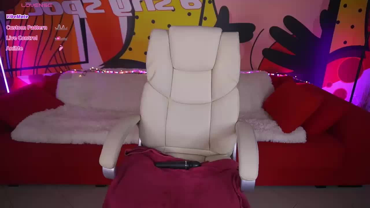 MiaVixenn Cam Model Chat October 3, 2025