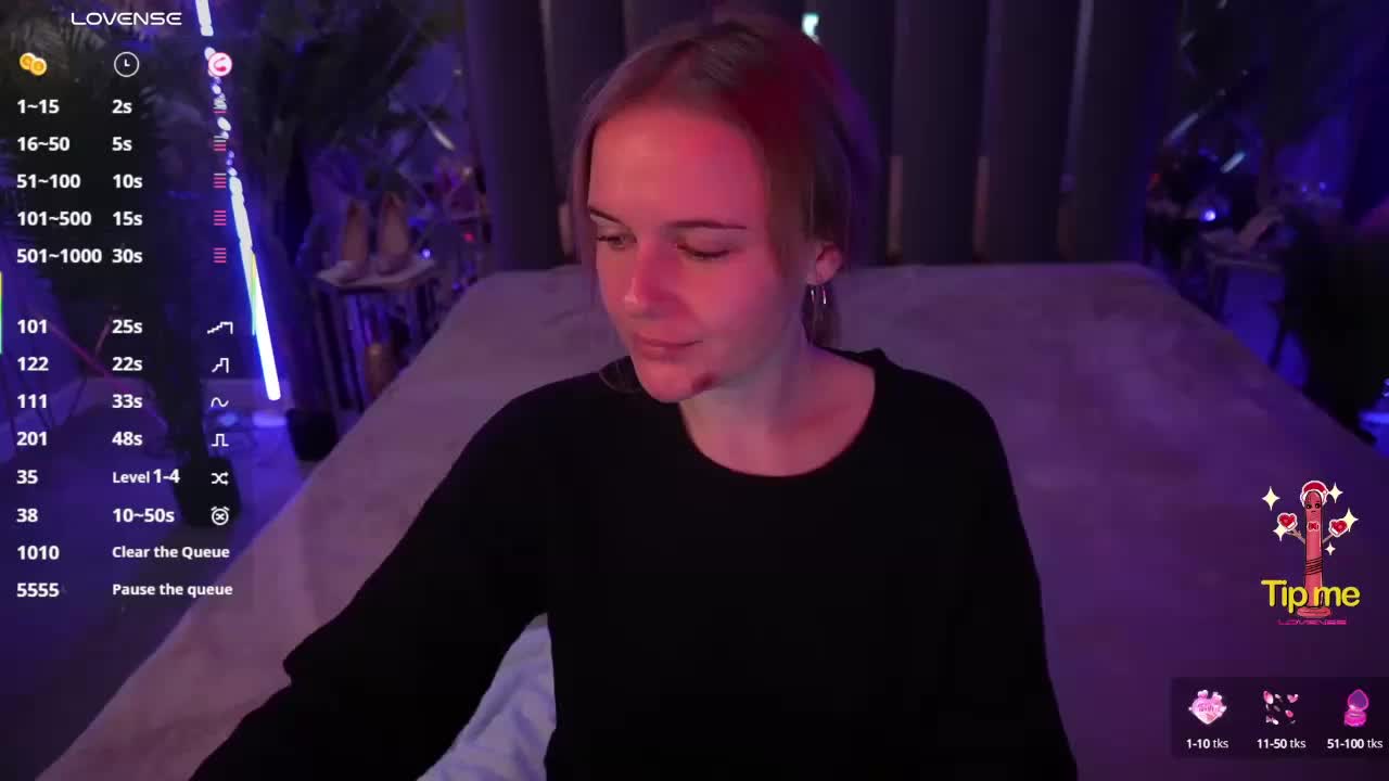 MaribelRiver Cam Model Chat October 3, 2025