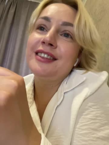 CozySandra Cam Model Chat October 3, 2025