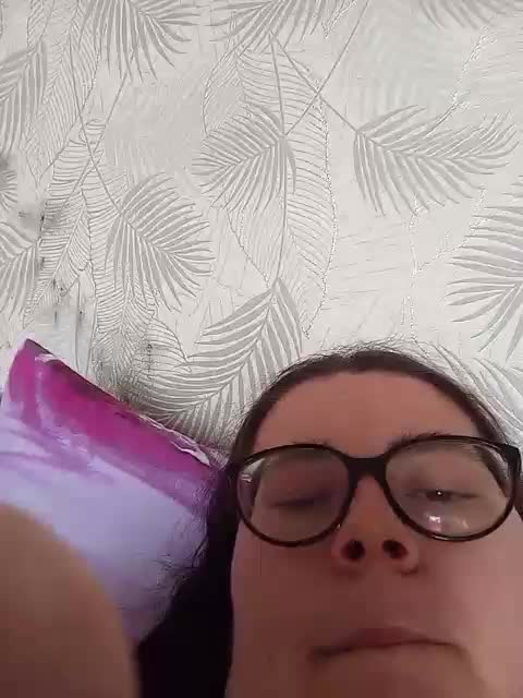 Liz-Tess Cam Model Chat October 3, 2025