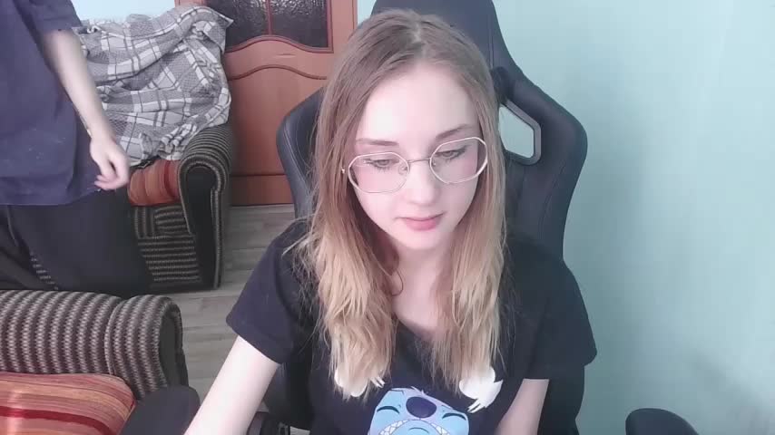 emolina1337 Cam Model Chat October 3, 2025