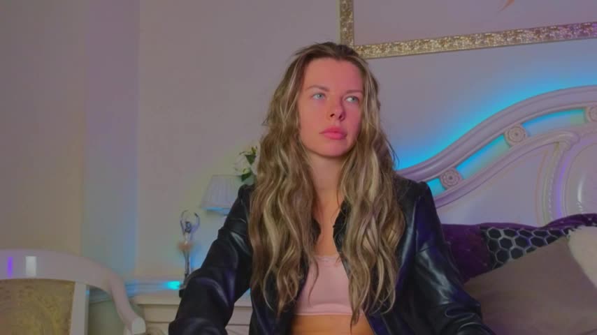 Real_Tini Cam Model Chat October 3, 2025