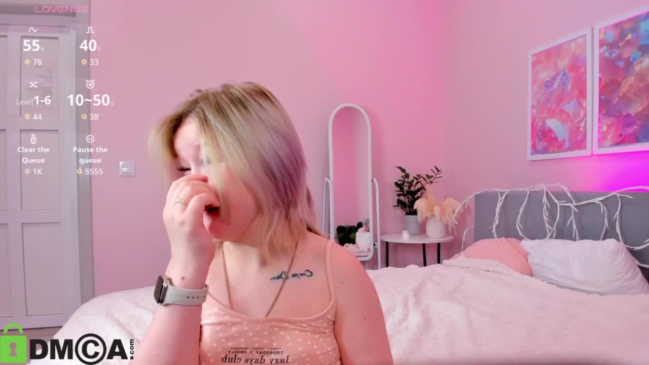 Sara-Moor Cam Model Chat October 3, 2025