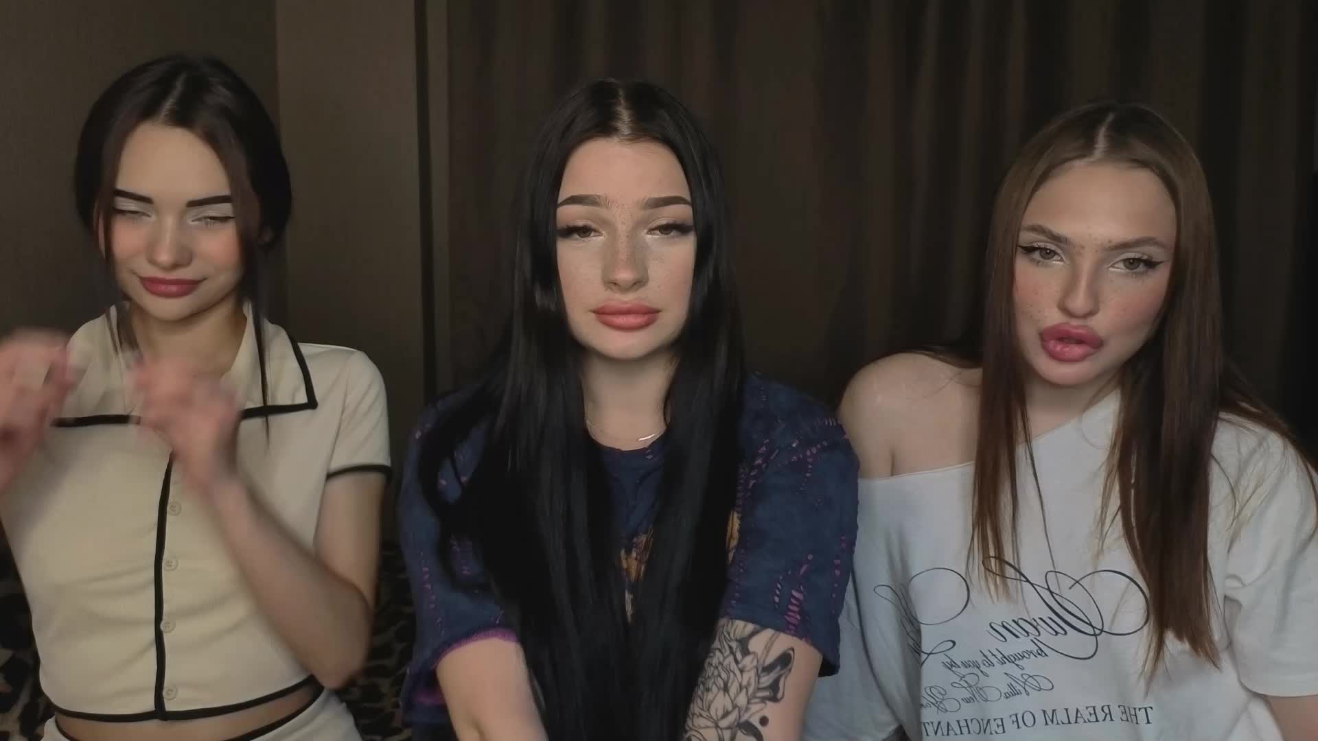 LisaAndDenis Cam Model Chat October 3, 2025