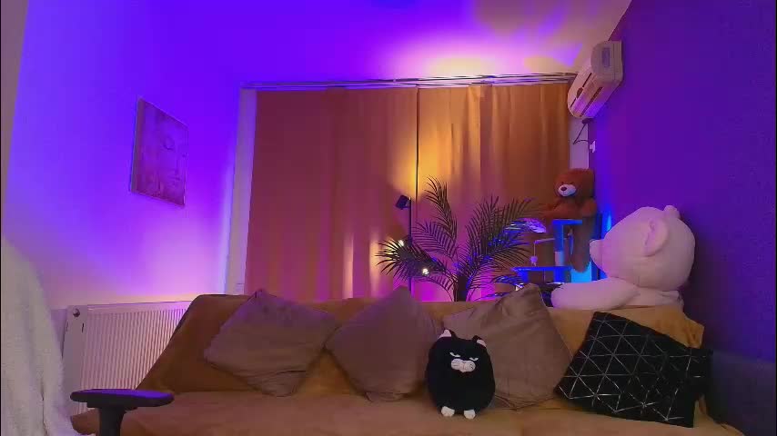 aishaaya Cam Model Chat October 3, 2025