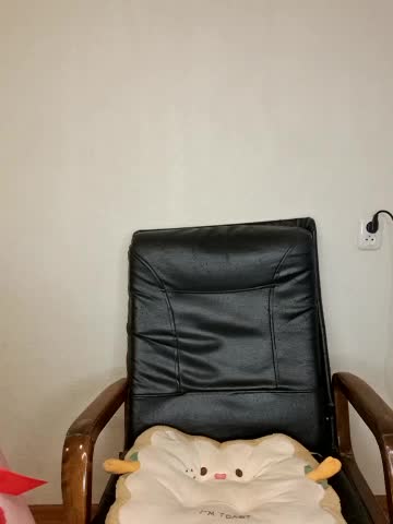 BlueHOT-MILf Cam Model Chat October 3, 2025