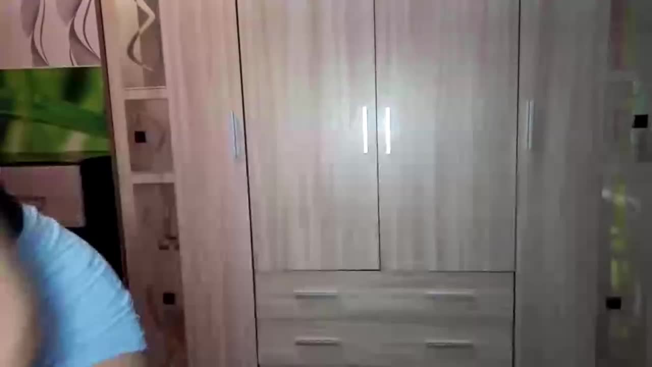 AuroraRow Cam Model Chat October 3, 2025