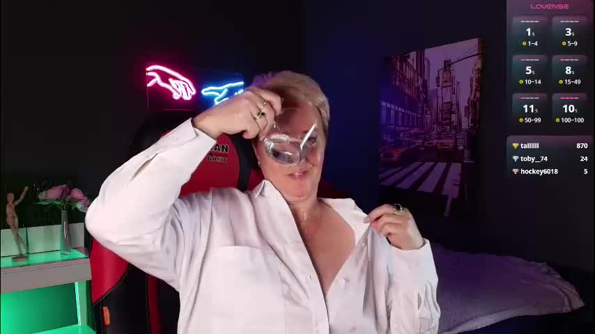 nika_smit Cam Model Chat October 3, 2025