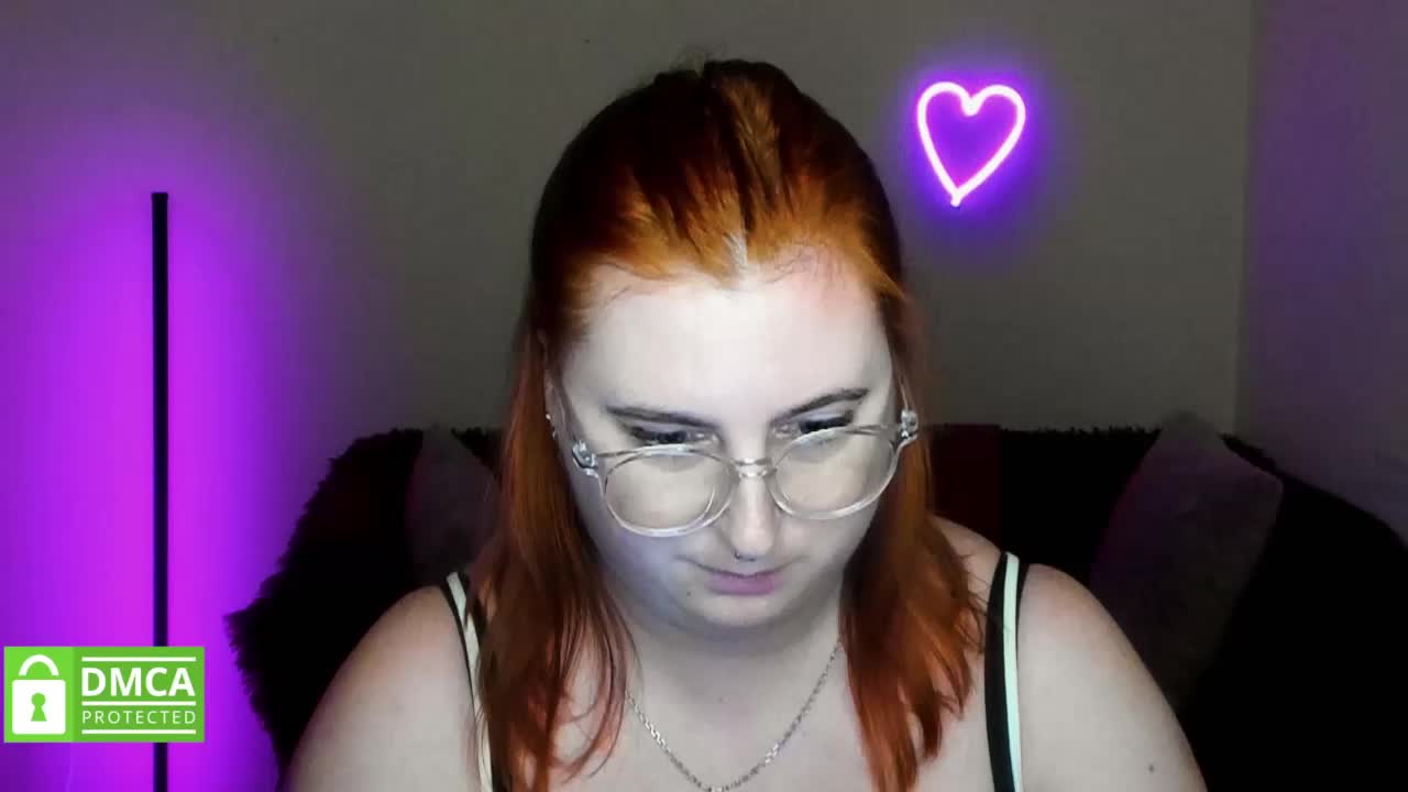 Aliciaredluv Cam Model Chat October 3, 2025