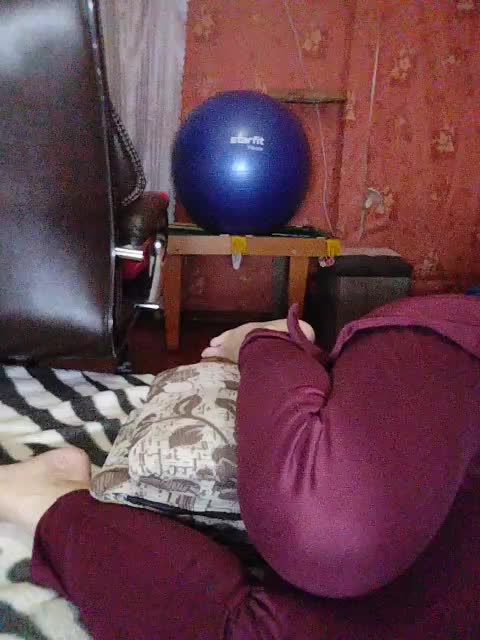 884_Sensuality_884 Cam Model Chat October 3, 2025