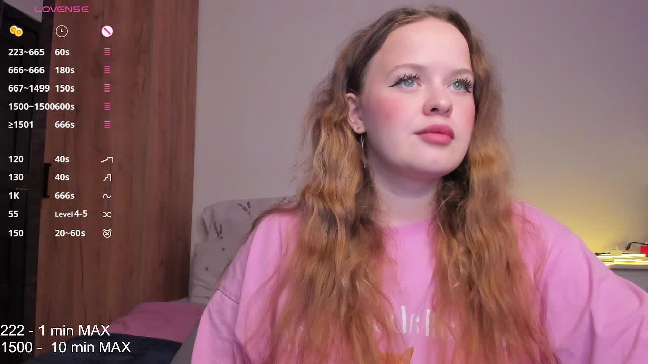 Hanna-doll Cam Model Chat October 3, 2025