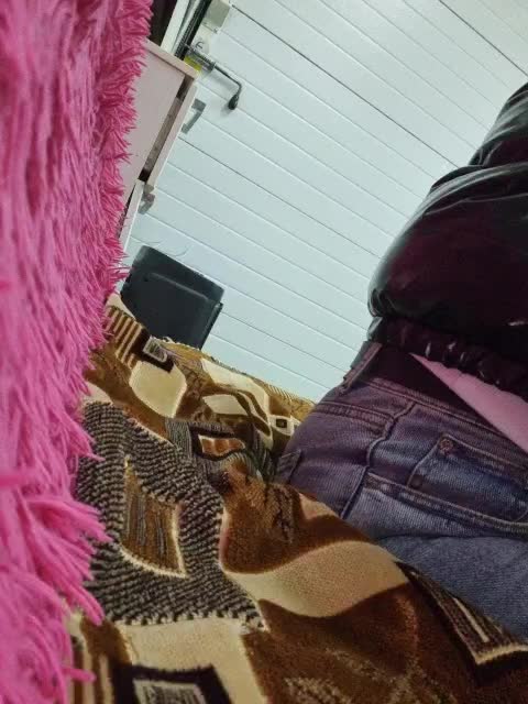 Swit777 Cam Model Chat October 4, 2025