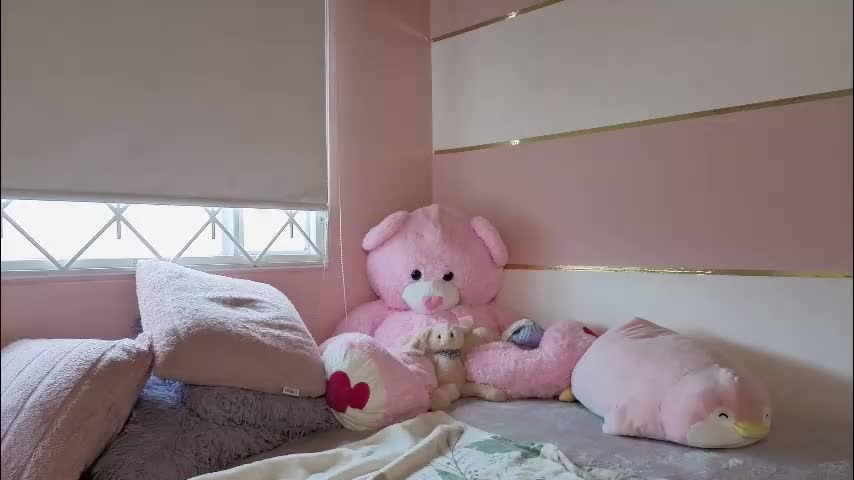 charlote__miller Cam Model Chat October 4, 2025