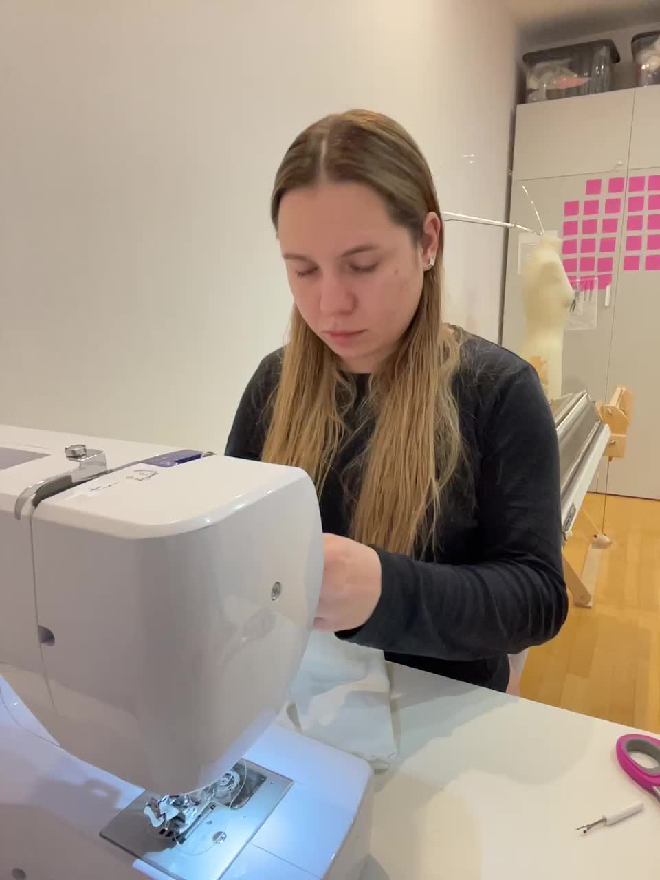 DerzhiChlen Cam Model Chat October 4, 2025