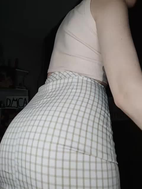 BadGirl_v1 Cam Model Chat October 4, 2025