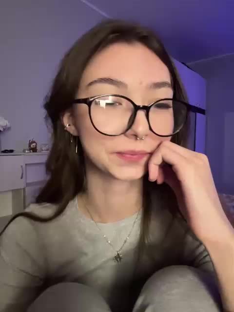 ShyAlya Cam Model Chat October 4, 2025