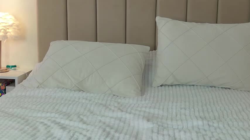 jane-sucks Cam Model Chat October 4, 2025