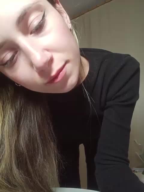 MilkyGirl Cam Model Chat October 4, 2025