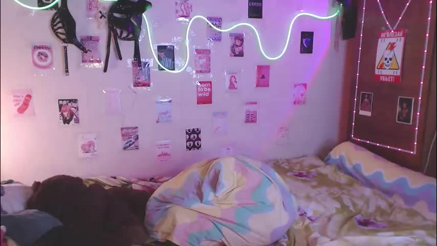 your_horny_friends Cam Model Chat October 4, 2025