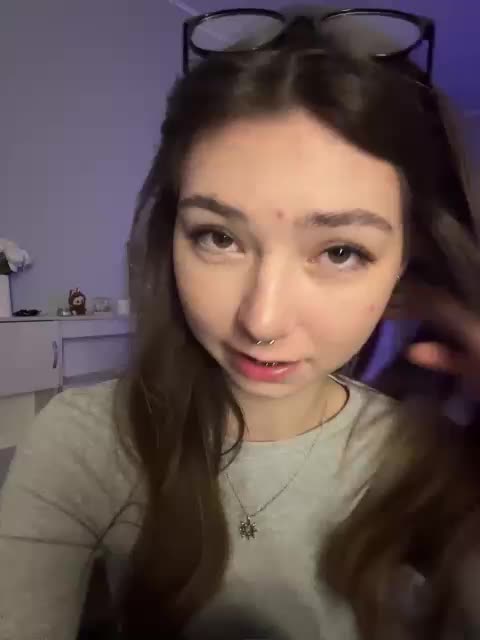 ShyAlya Cam Model Chat October 4, 2025