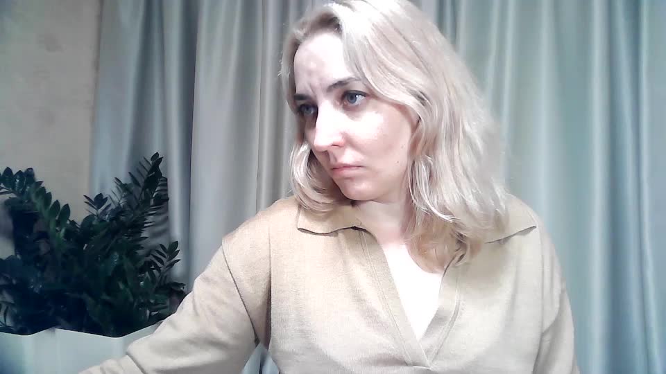 mariska-kiska Cam Model Chat October 4, 2025