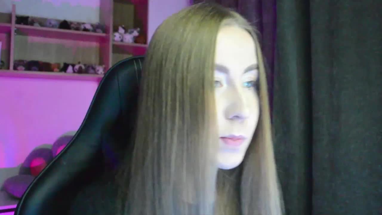 -Rii- Cam Model Chat October 4, 2025