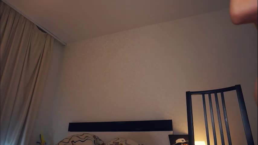 hip_hop_baby Cam Model Chat October 4, 2025