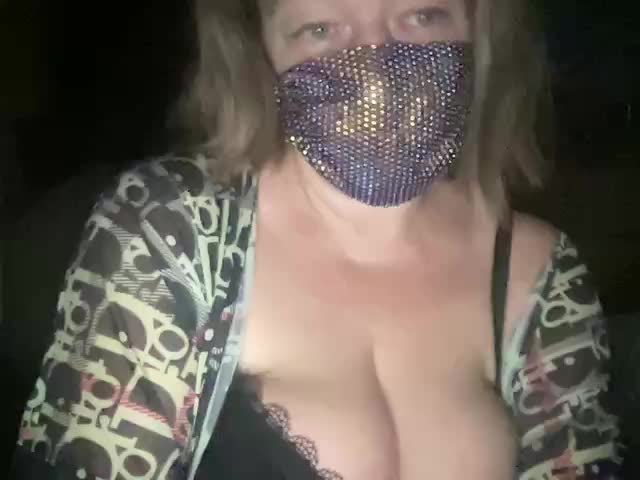 EVIL_TITS Cam Model Chat October 4, 2025