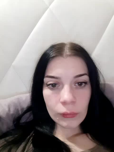 Luna29a Cam Model Chat October 4, 2025