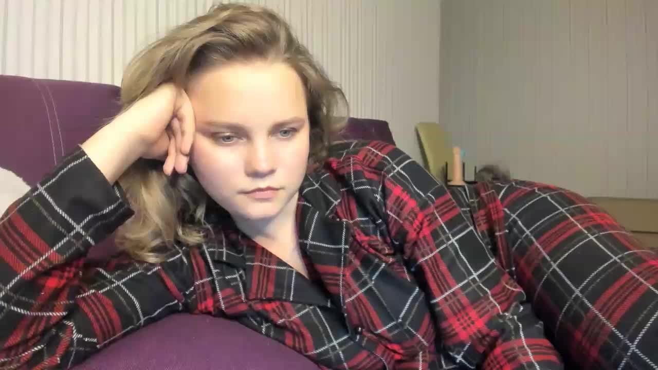 WebSamkaa Cam Model Chat October 4, 2025