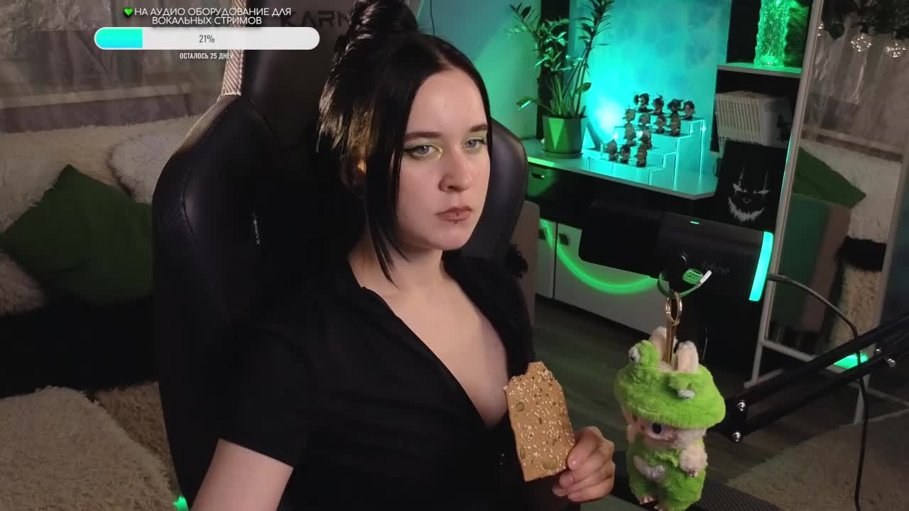 Kira_Li_Lime Cam Model Chat October 4, 2025