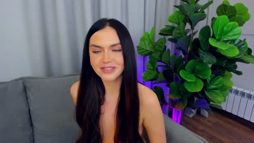 sexyangeloux Cam Model Chat October 4, 2025