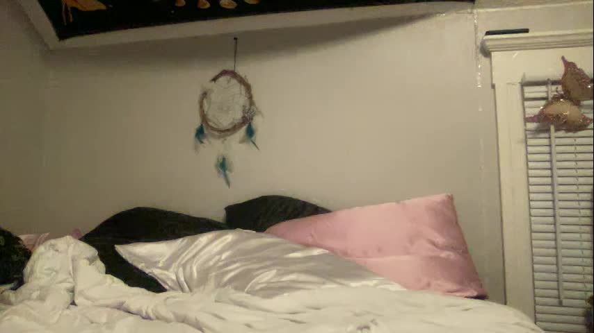 lilianlovess Cam Model Chat October 4, 2025