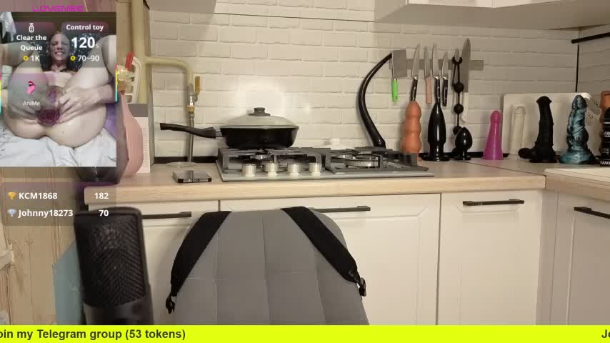 Edena_ Cam Model Chat October 4, 2025