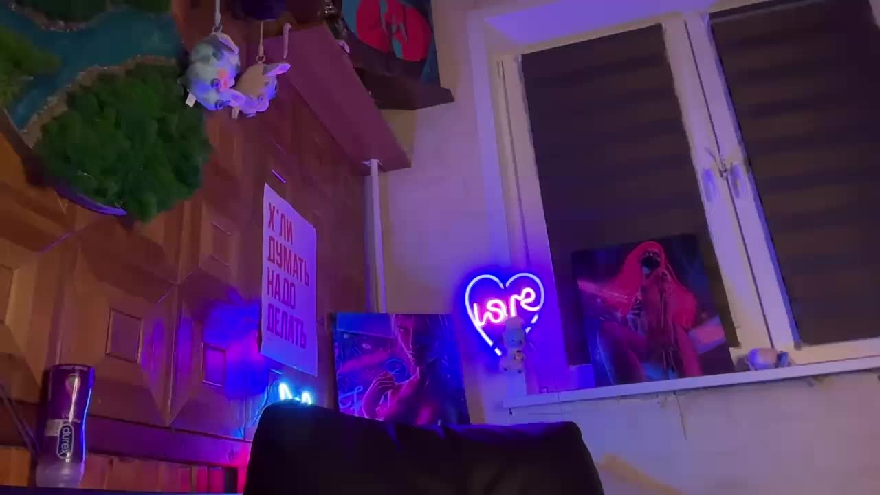 CandyBoom Cam Model Chat October 4, 2025