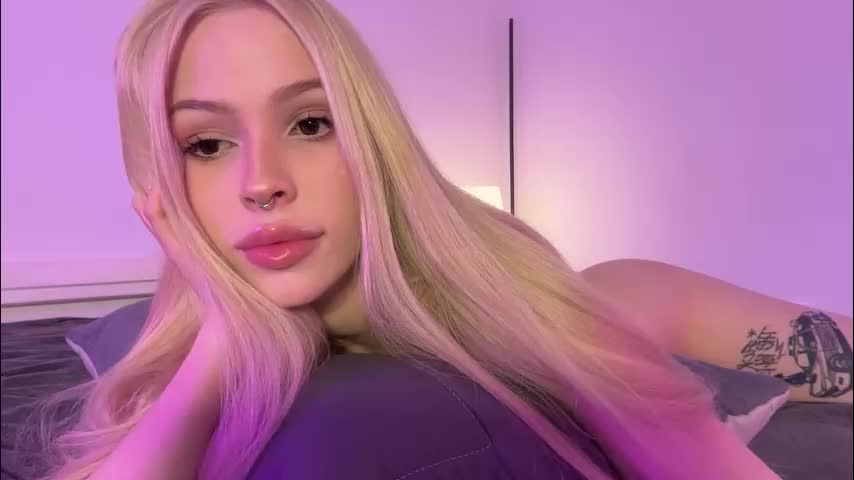 kristy_babe Cam Model Chat October 4, 2025