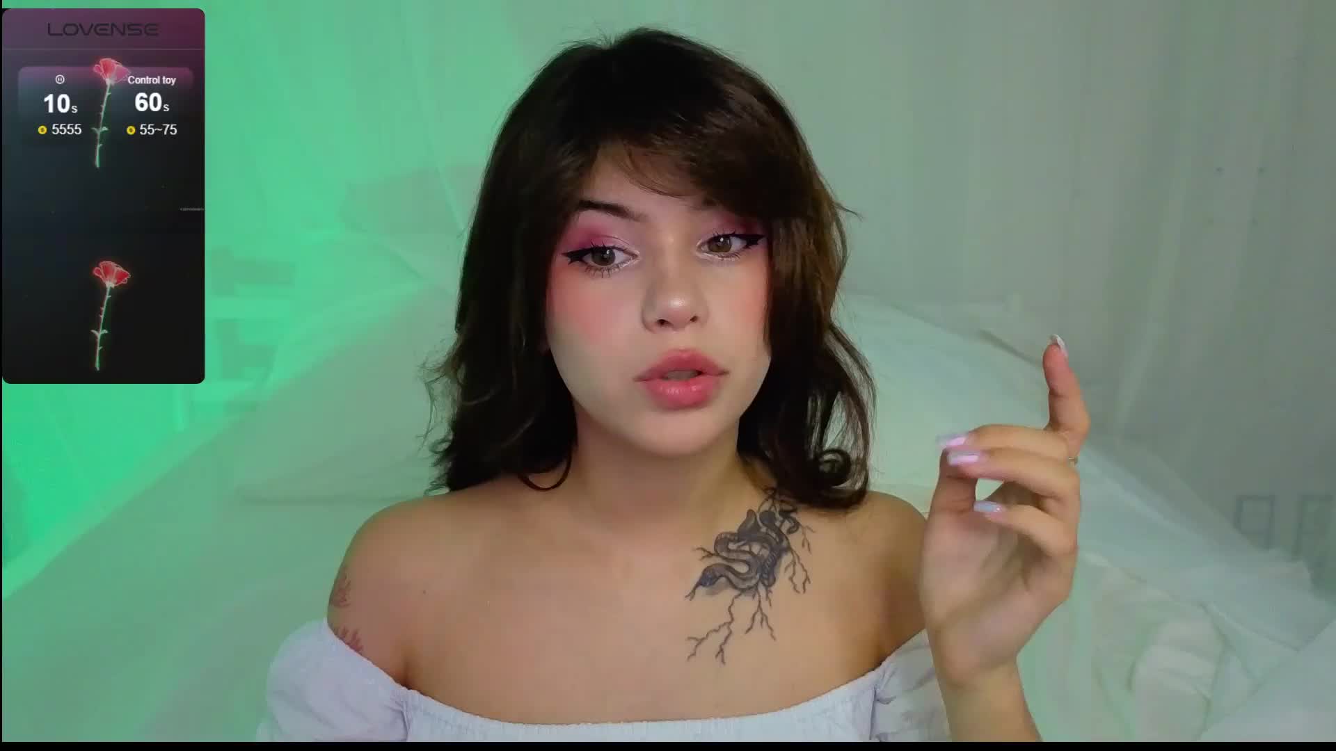 CoralineJones Cam Model Chat October 4, 2025