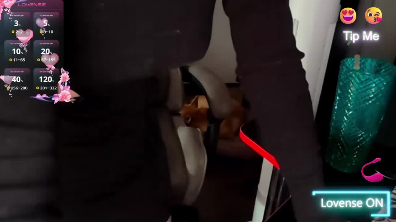 Christina-5 Cam Model Chat October 4, 2025