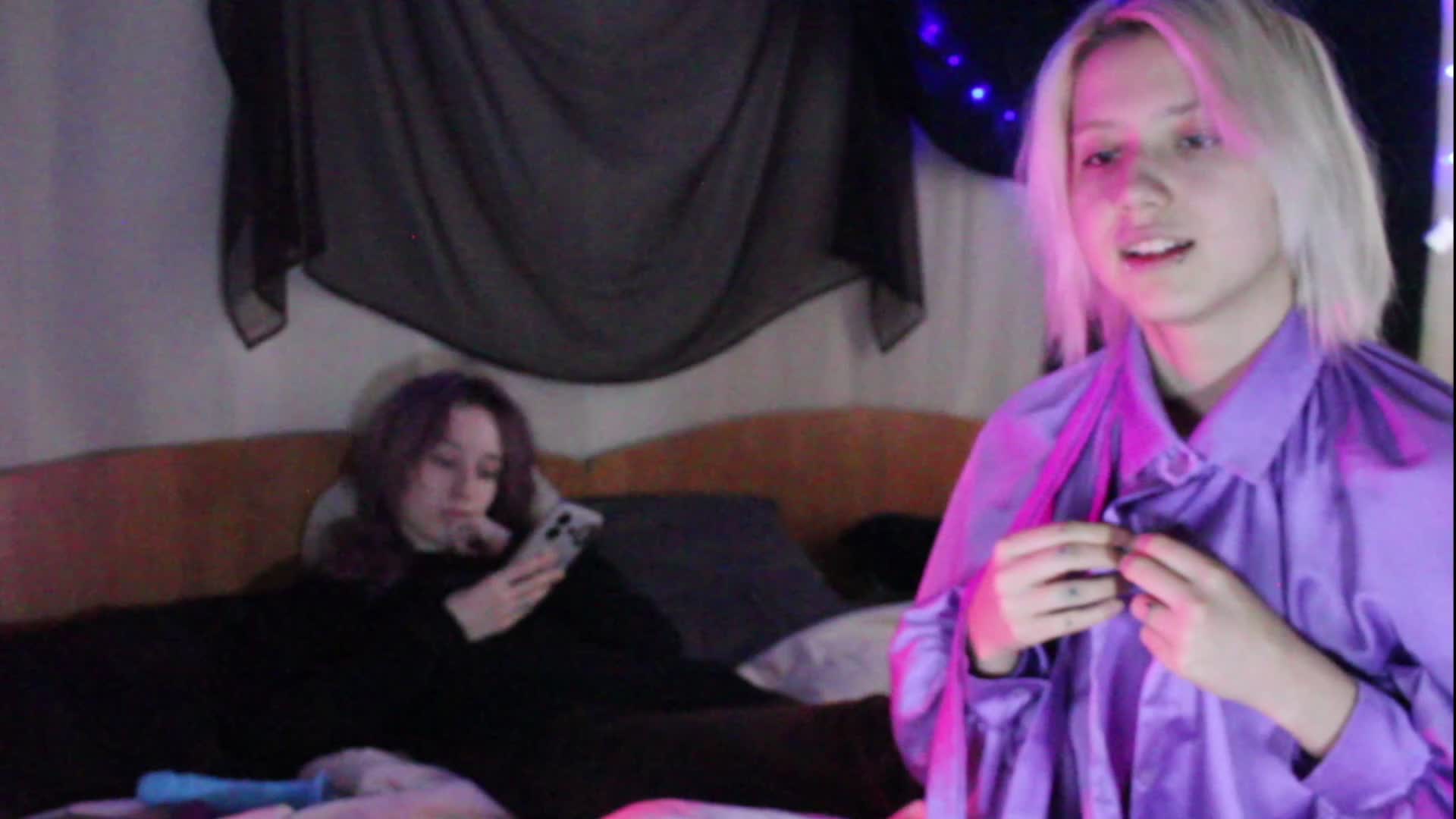 Nagito_Komaeda Cam Model Chat October 4, 2025