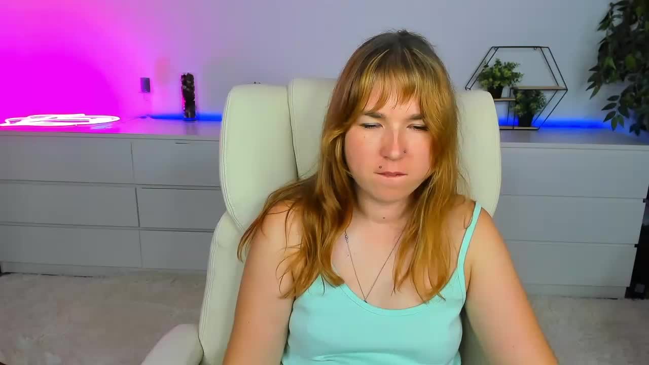 SofiiDarling Cam Model Chat October 4, 2025