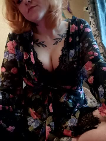 --Mari-- Cam Model Chat October 4, 2025