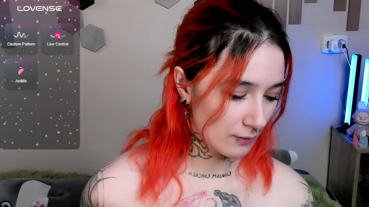 Dreamy-Snake Cam Model Chat October 4, 2025