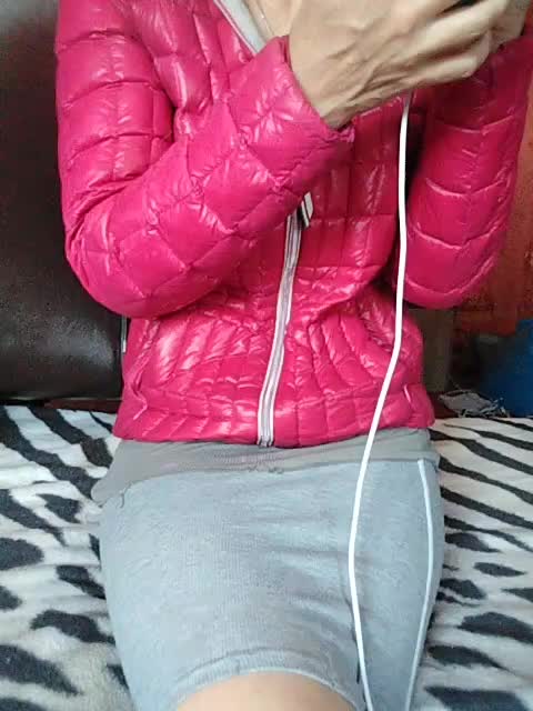 884_Sensuality_884 Cam Model Chat October 4, 2025