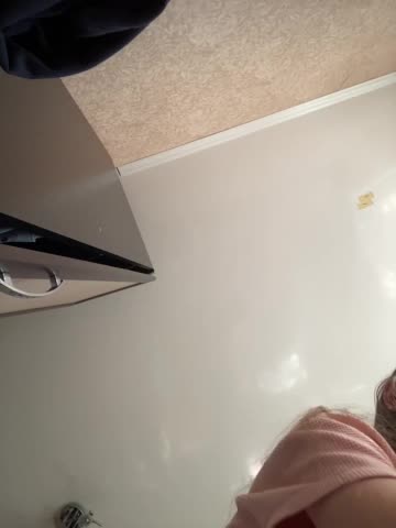 --tata-- Cam Model Chat October 4, 2025