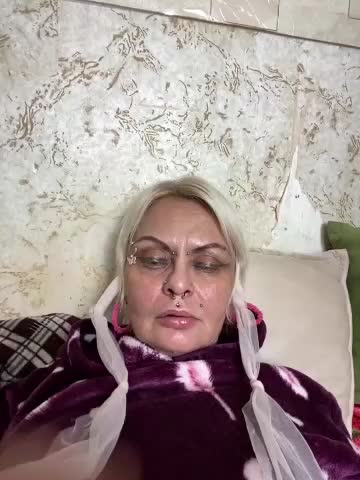 Gardener_of_Illusions Cam Model Chat October 4, 2025