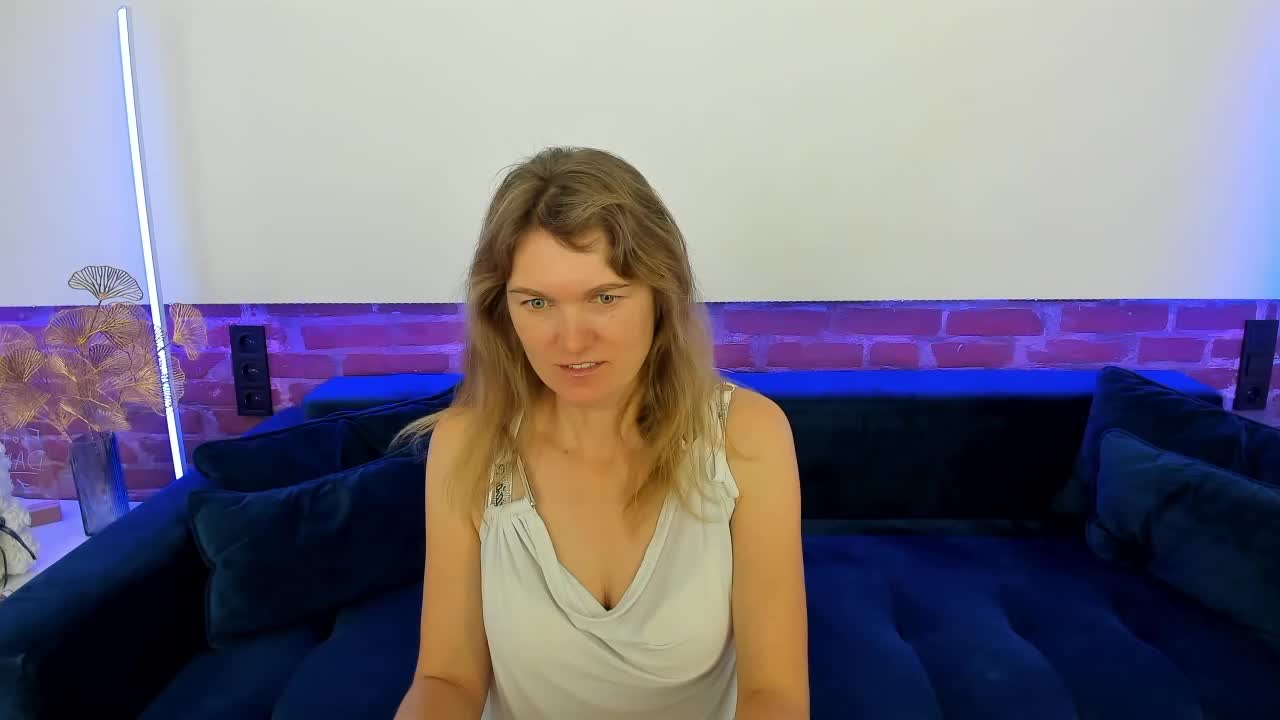 Annabel-xxx Cam Model Chat October 4, 2025