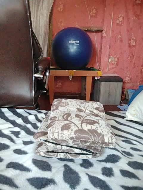 884_Sensuality_884 Cam Model Chat October 4, 2025